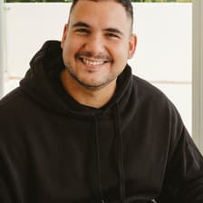 Profile picture for Lucas Petralli