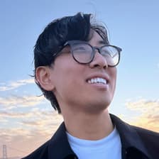 Profile picture for Aaron Wang
