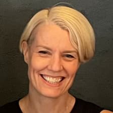Profile picture for Jackie Moyes
