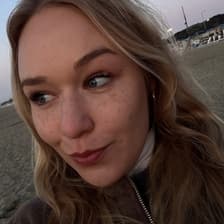 Profile picture for Elaine