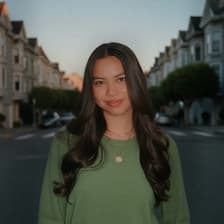 Profile picture for Sophia Dew