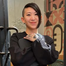 Profile picture for Vivian Ly
