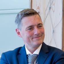 Profile picture for Alex Thorne