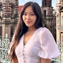 Profile picture for Flora Xue