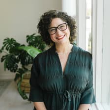 Profile picture for Jennifer Samreny