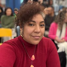 Profile picture for Ana Paula Mukoyama