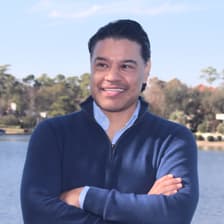 Profile picture for Oliver Camargo