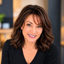 Profile picture for Holly Bragdon