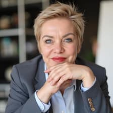 Profile picture for KATJA ZUR LINDEN