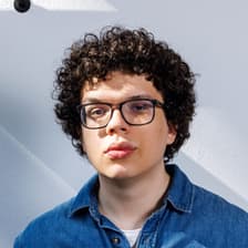 Profile picture for Elio Qoshi