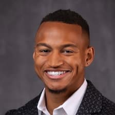 Profile picture for Logan Carrington
