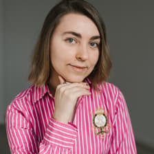 Profile picture for Lisa Burdeniuk