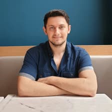 Profile picture for Nusret Özateş