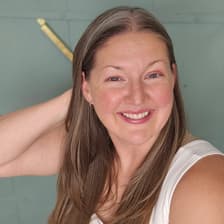 Profile picture for Barbara Dineen Harris