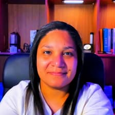 Profile picture for Glaucia Lemos