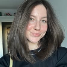 Profile picture for Yelyzaveta Okhtinova