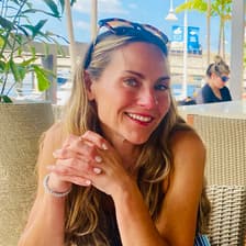 Profile picture for Deanna Dammers