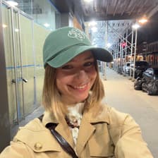 Profile picture for Bettina