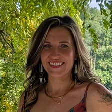 Profile picture for Megan Holcomb