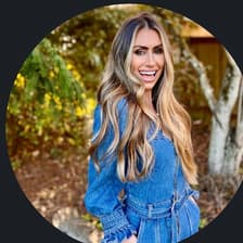 Profile picture for Lindzi Cox