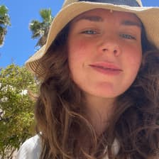 Profile picture for Anna Hull