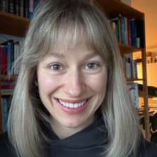 Profile picture for Dominika Lustig