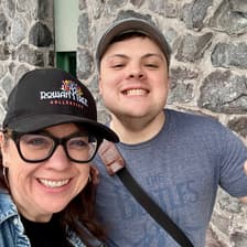 Profile picture for Michelle and Rowan Murdoch-Gibson