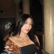 Profile picture for Alena Zhang