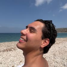 Profile picture for J. Roberto Nogales C.