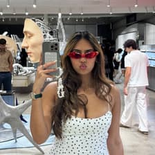 Profile picture for Yashna Wadhwani