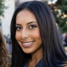 Profile picture for Sara Manteghi