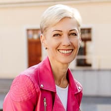 Profile picture for Edita Arabaszova