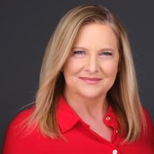 Profile picture for Lisa Prusak