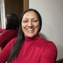 Profile picture for Suzana