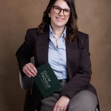 Profile picture for Paula Nicolay
