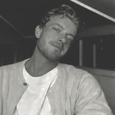 Profile picture for Steeven Mickaël