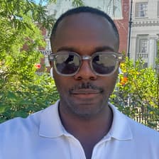 Profile picture for Tosin Oshinyemi