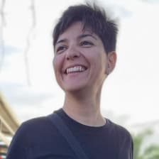 Profile picture for Fernanda Rolim