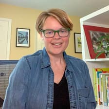 Profile picture for Jen McFarland