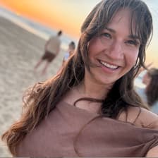 Profile picture for Julia Shkrabova
