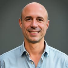 Profile picture for Vincent Azé
