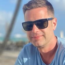 Profile picture for Ian Jeffrey