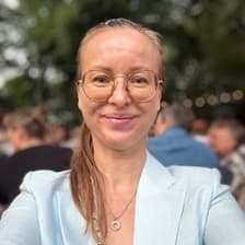 Profile picture for Claudia Pfeil