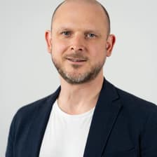 Profile picture for Simon Watson