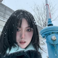 Profile picture for Claire Yang