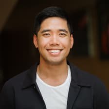 Profile picture for Hoang Trinh