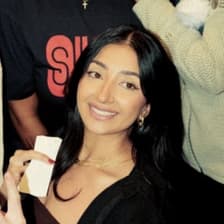 Profile picture for Fayeeza Shaikh