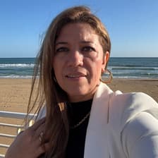 Profile picture for Tatiana Caldas-Löttiger