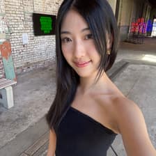 Profile picture for Nina