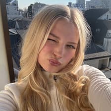 Profile picture for Sienna Cole